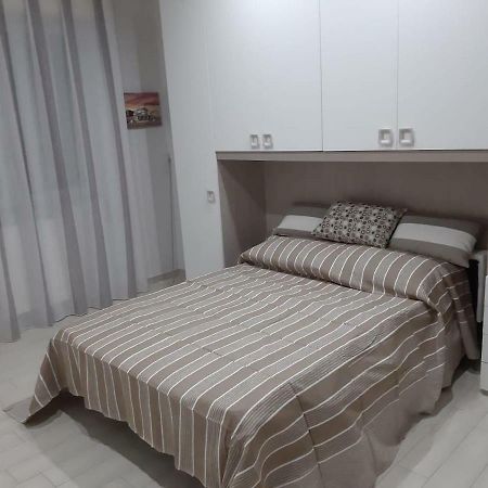 Hotel La Casa Di Donatella à Naples Extérieur photo