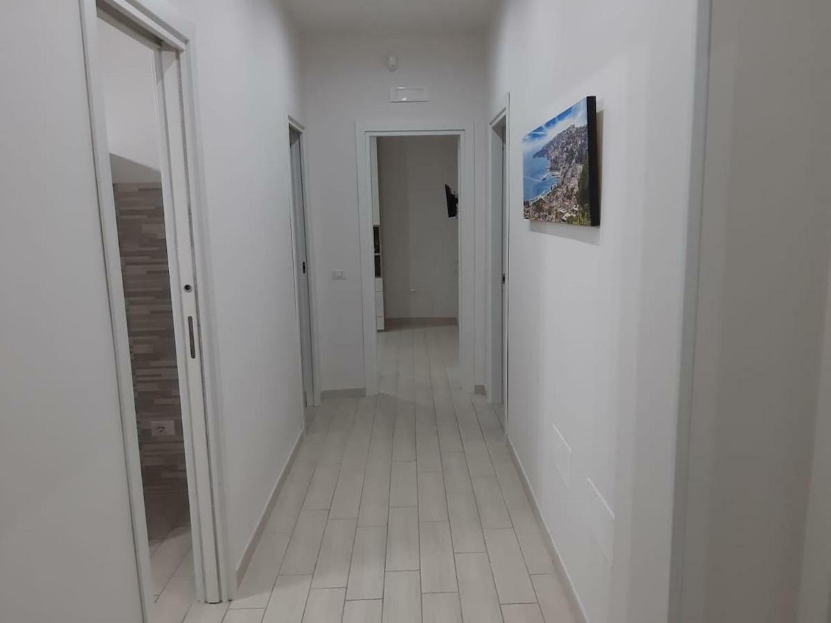 Hotel La Casa Di Donatella à Naples Extérieur photo