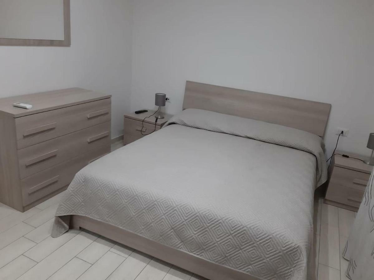 Hotel La Casa Di Donatella à Naples Extérieur photo