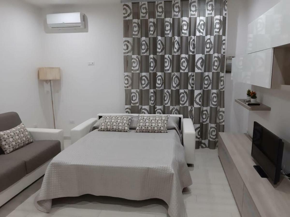 Hotel La Casa Di Donatella à Naples Extérieur photo