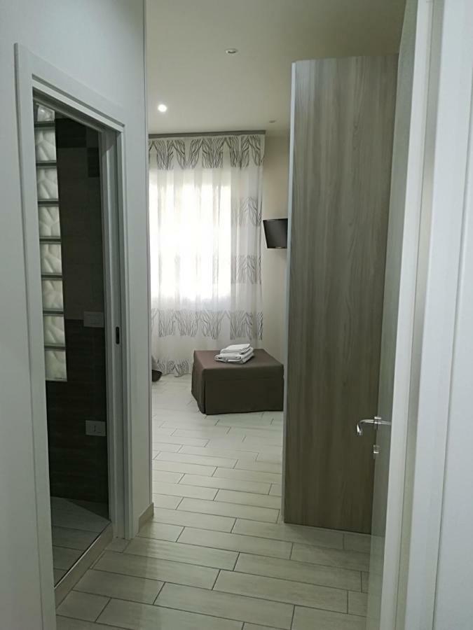 Hotel La Casa Di Donatella à Naples Extérieur photo