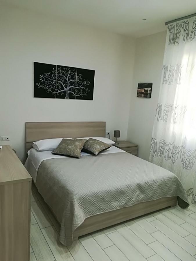 Hotel La Casa Di Donatella à Naples Chambre photo