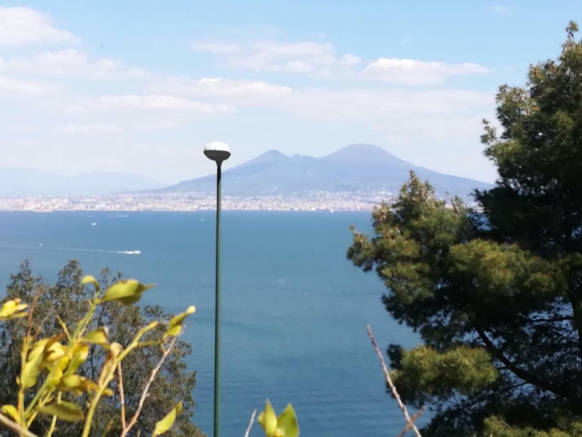 Hotel La Casa Di Donatella à Naples Extérieur photo
