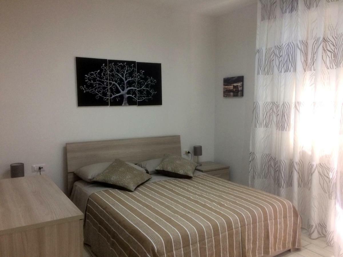 Hotel La Casa Di Donatella à Naples Extérieur photo
