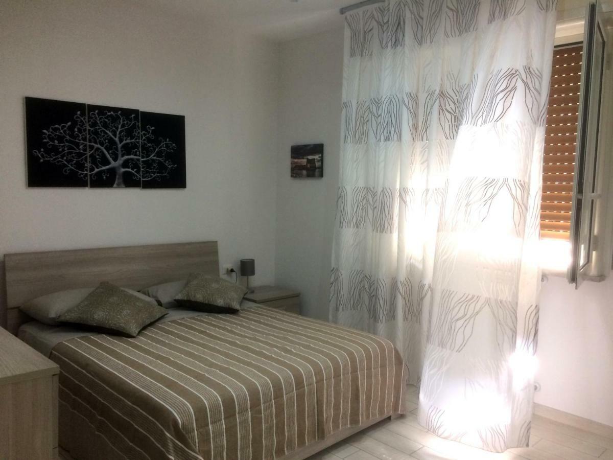 Hotel La Casa Di Donatella à Naples Extérieur photo