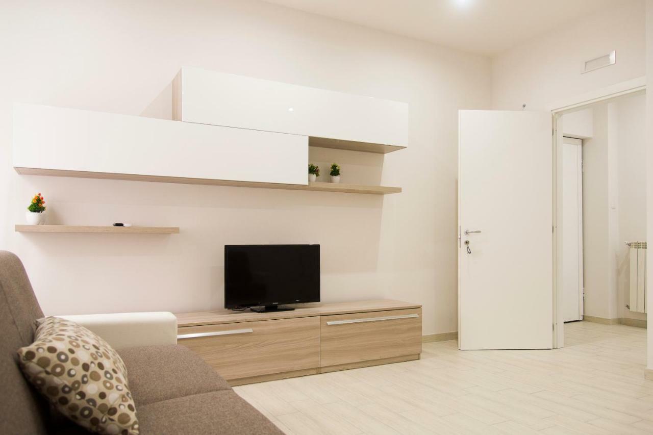 Hotel La Casa Di Donatella à Naples Extérieur photo